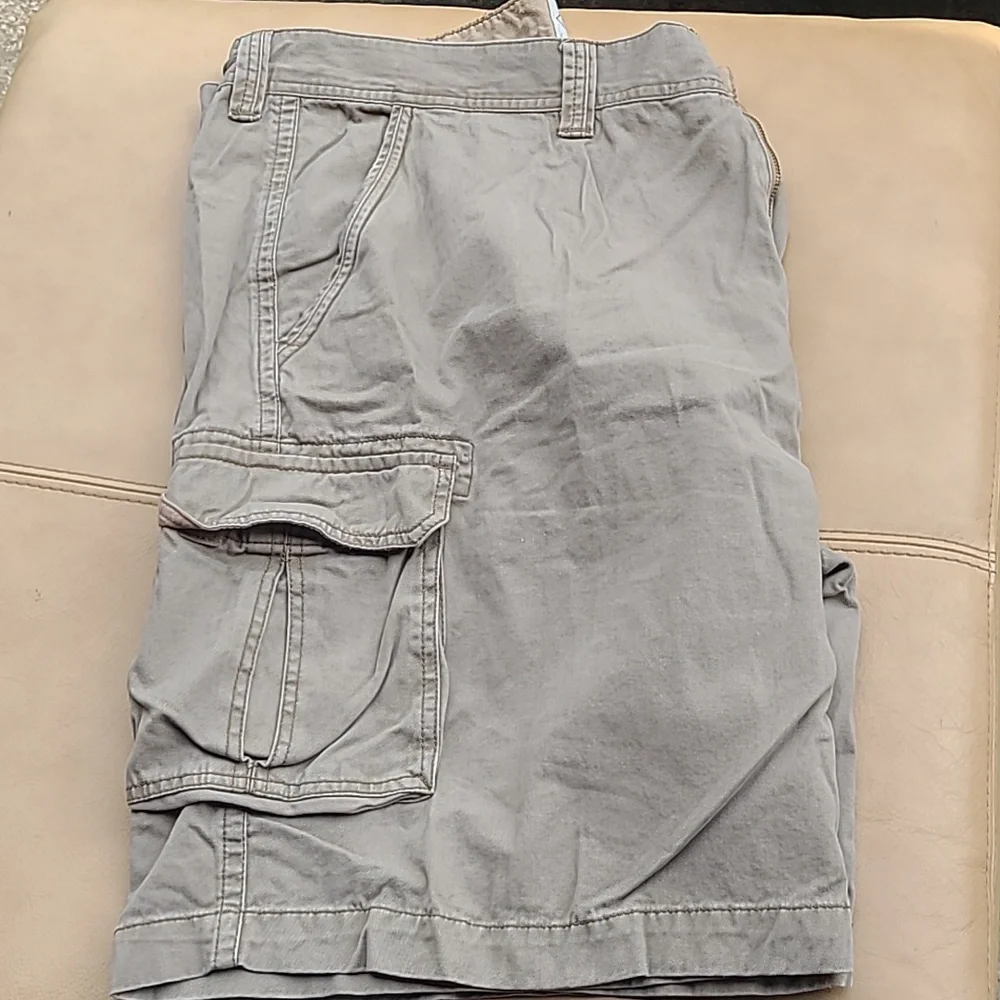 Mens cargo shorts - Picture 1 of 3